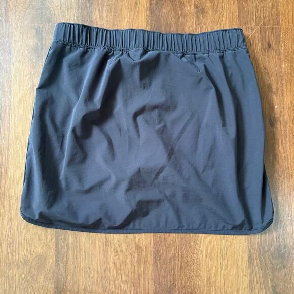 Athleta Stretch-In Skort Lightweight Sporty Tennis Activewear Golf Black Sz M - Picture 2 of 8